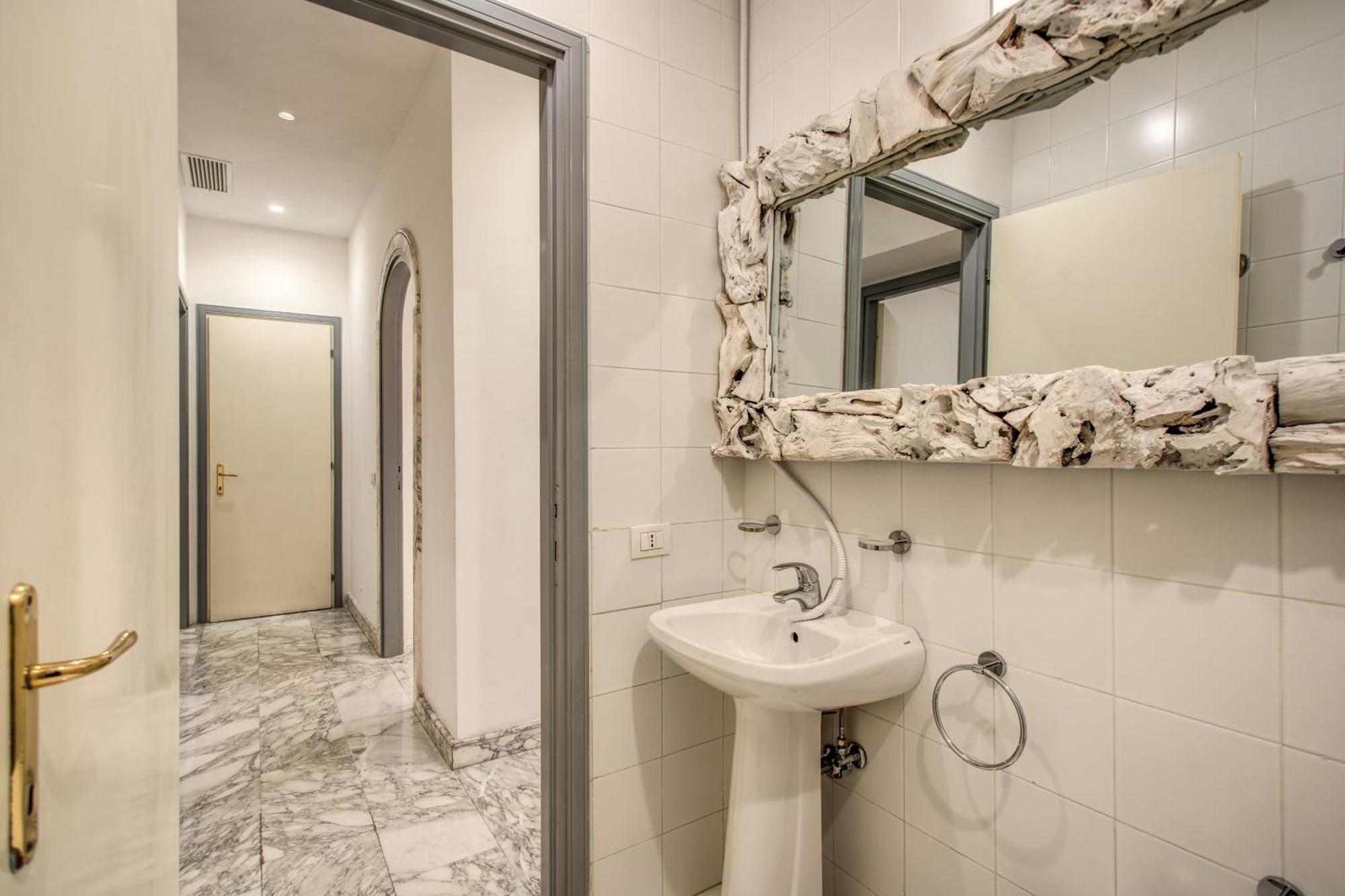 Apartment Crispi *
